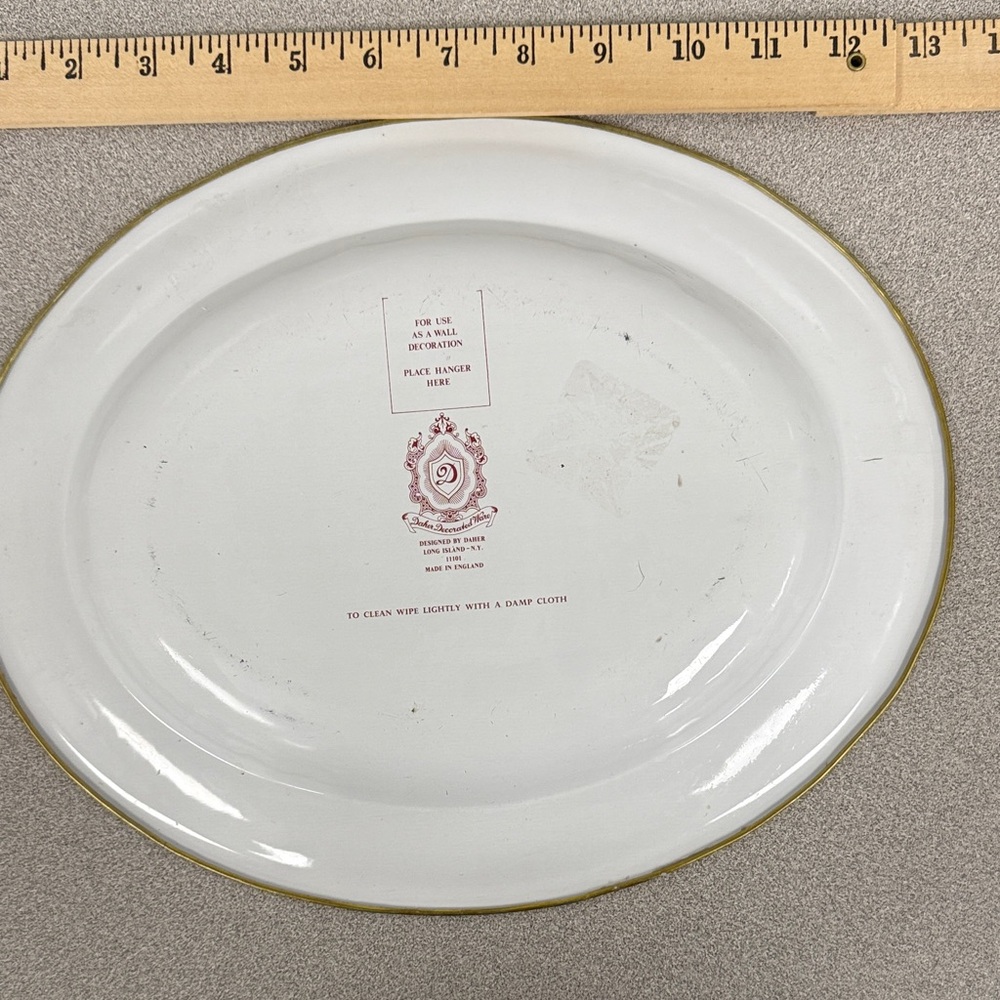 Vintage Decorative Plate with Victorian Ladies - Picture 5 of 9